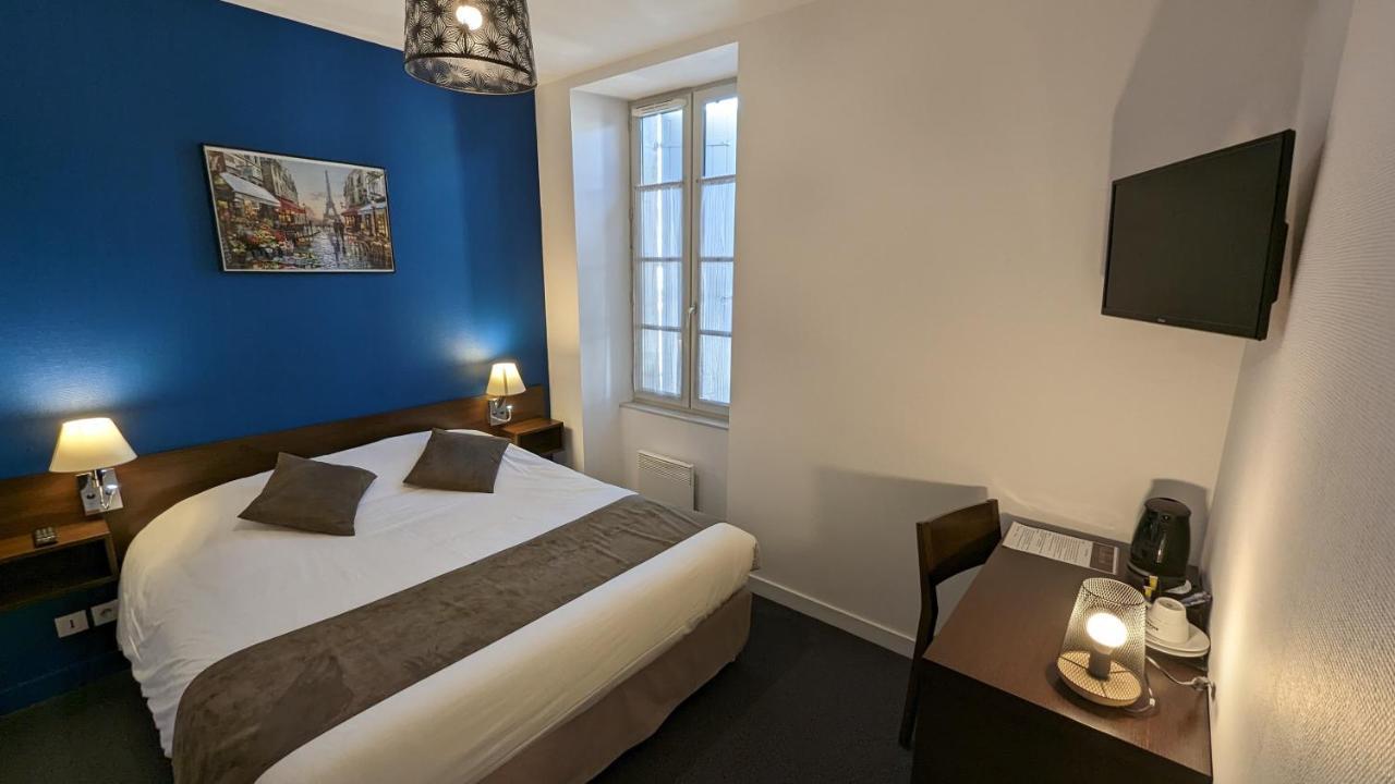 Hotel Restaurant Le Lion D'Or Gémozac 외부 사진
