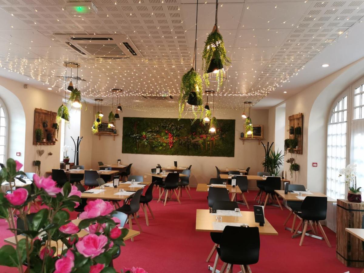 Hotel Restaurant Le Lion D'Or Gémozac 외부 사진