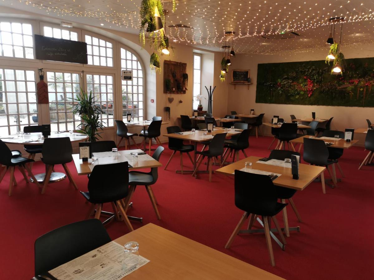 Hotel Restaurant Le Lion D'Or Gémozac 외부 사진
